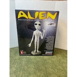 Lindberg Alien Unassembled Plastic Model Kit Skill Level 2 New in Box